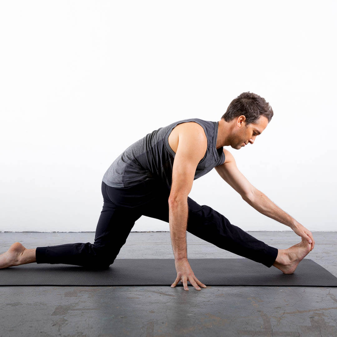 YIN YOGA TRAVIS ELIOT